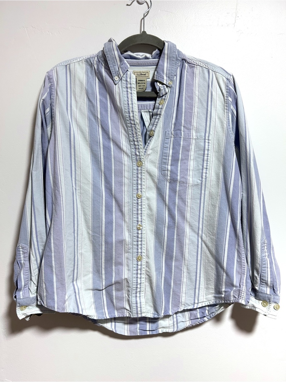 L.L. Bean Button Up Shirt Women’s Medium M Stripe Blue